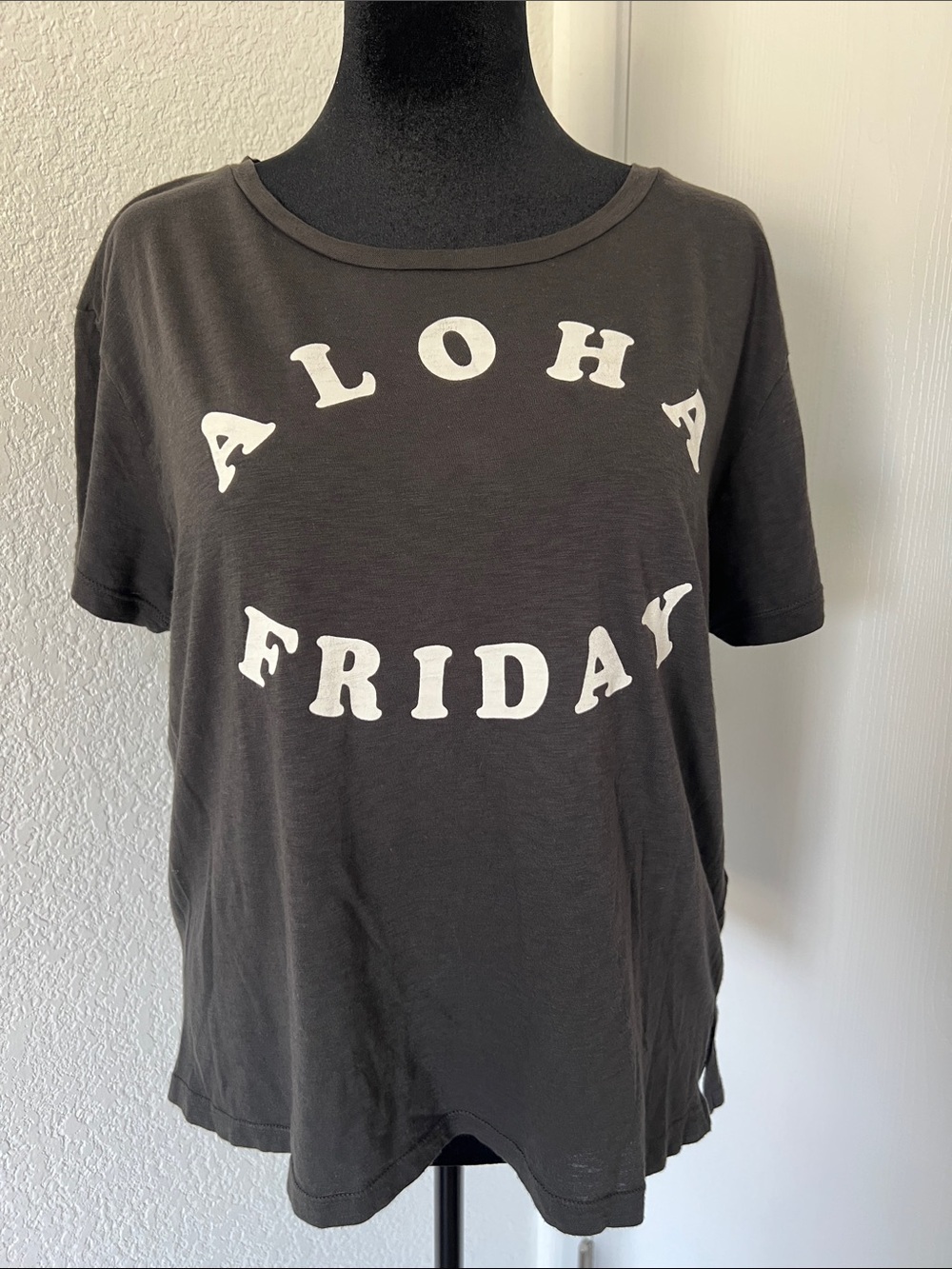 Sunnyside Aloha Friday Short Sleeve Tee - Dark Gray